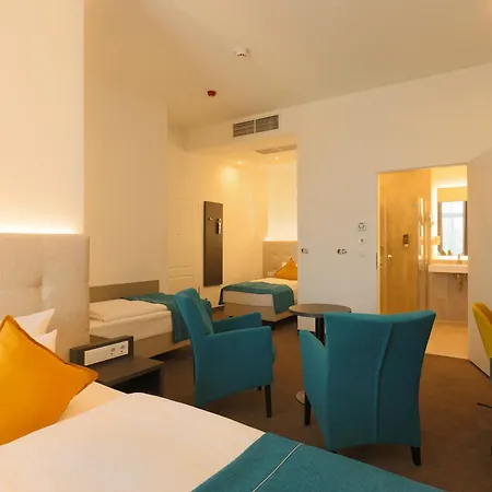 Trip Boutique Messe Frankfurt 4*